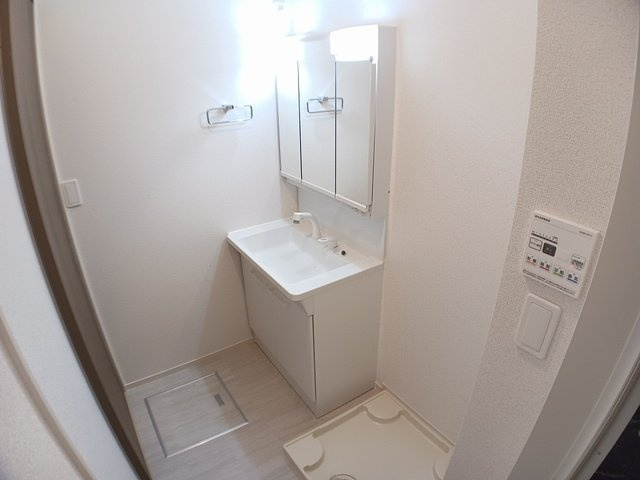 シャイニードリーム　Ｂの洗面所|コンパクトで使いやすい洗面所