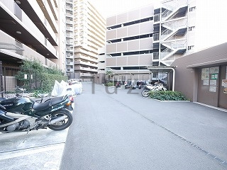 ヨコハマオールパークス第四街区の外観