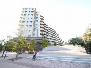 ヨコハマオールパークス第四街区の外観