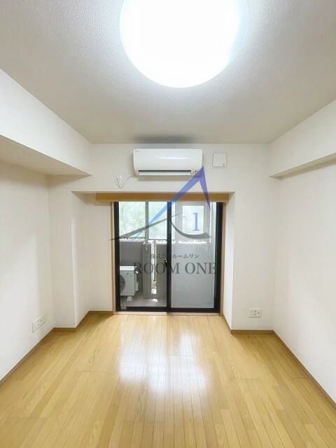 ルーブル多摩川弐番館の居間・リビング|洋室のお部屋です。