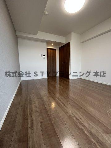 仲介手数料0円！ロータス本陣通の居間・リビング