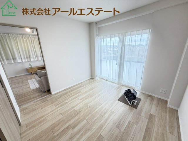 グランドメゾン姫路　　中古マンションの洋室
