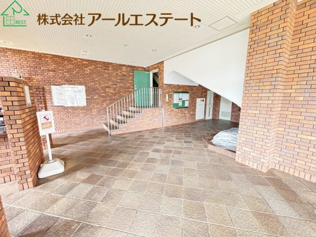 グランドメゾン姫路　　中古マンションのエントランス