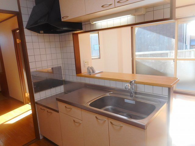 サニーガーデンのキッチン|キッチンでお料理をお楽しみください