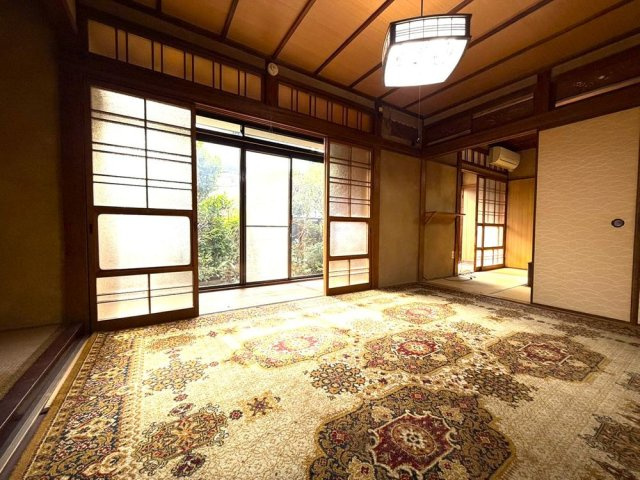 山之上3丁目　中古一戸建ての寝室|和室6.0帖
■物件内覧・資金計画相談・住宅ローン相談、リフォーム相談、お問合せ受付中■
※当日・翌日のご内覧、ご相談はお電話でのお問合せがスムーズです！