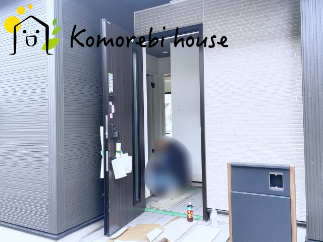 さいたま市プラザ　6期　新築一戸建て　グラファーレ　01の玄関|シンプルで使いやすい玄関です