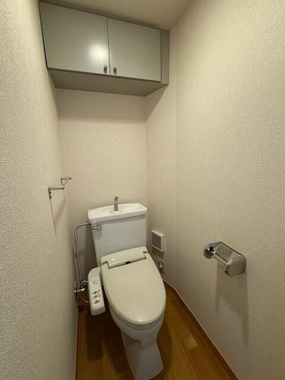 【トイレ】 | アクア | ゆったりとした空間のトイレです