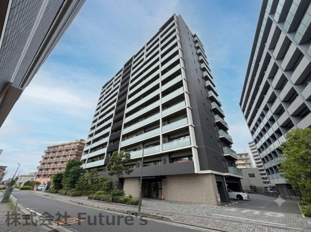 プレイズ三郷中央の外観|ターミナルの「北千住」駅や「秋葉原」駅まで直通でアクセス可能