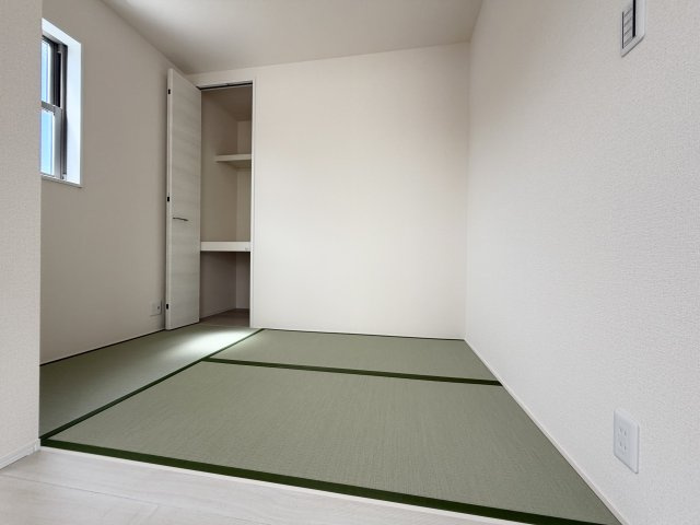 【和室】 | リーブルガーデン倉敷連島町鶴新田第19 (全5棟) | 畳コーナー(3帖)
