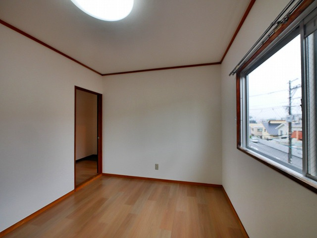 大奥マンションBの洋室|コンパクトで使いやすい洋室です