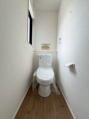 【前面道路含む現地写真】の画像