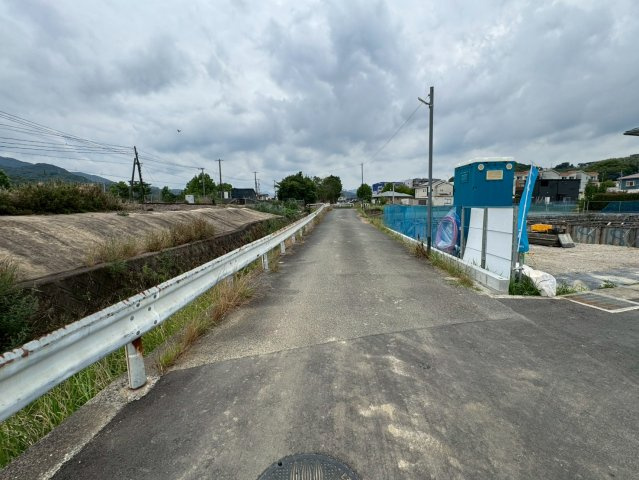 ーBloomーブルームー小倉南区下石田2丁目1期　【小倉南区　新築戸建て】の前面道路含む現地写真|現地撮影　2026,6,14　ーBloomーブルームー小倉南区下石田2丁目1期　【小倉南区　新築戸建て】