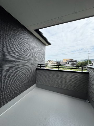 ーBloomーブルームー小倉南区下石田2丁目1期　【小倉南区　新築戸建て】のバルコニー