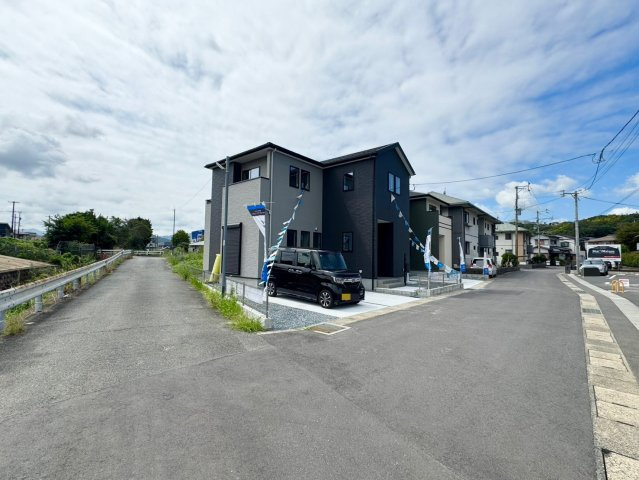 ーBloomーブルームー小倉南区下石田2丁目1期　【小倉南区　新築戸建て】の前面道路含む現地写真