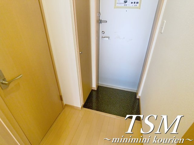 アンプルールフェールベレーザの玄関