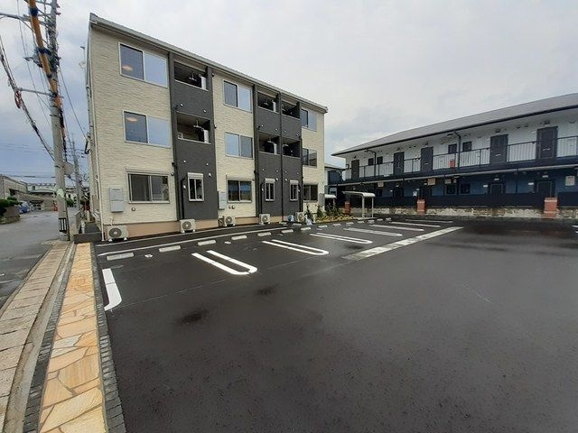 カーサ　アマブレ　Ⅰの駐車場