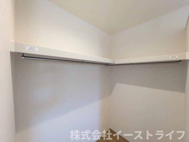 【新築戸建】　いわき市中岡町1丁目1期　長期優良住宅の収納|2号棟写真　収納スペースが豊富です。全居室に収納が付いており、すっきり片づけることができ部屋を広く使うことができます。