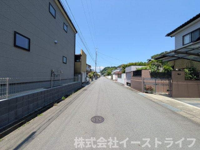 【新築戸建】　いわき市中岡町1丁目1期　長期優良住宅の前面道路含む現地写真|北東側6ｍ公道