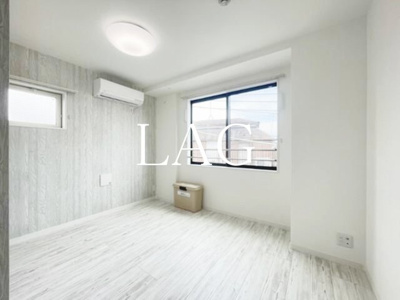 【居間・リビング】 | Ｆｅｌｉｃｉａ中川 | 洋室のお部屋です。