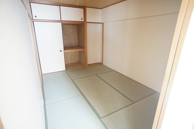 第二寿楽アビタシオンの和室