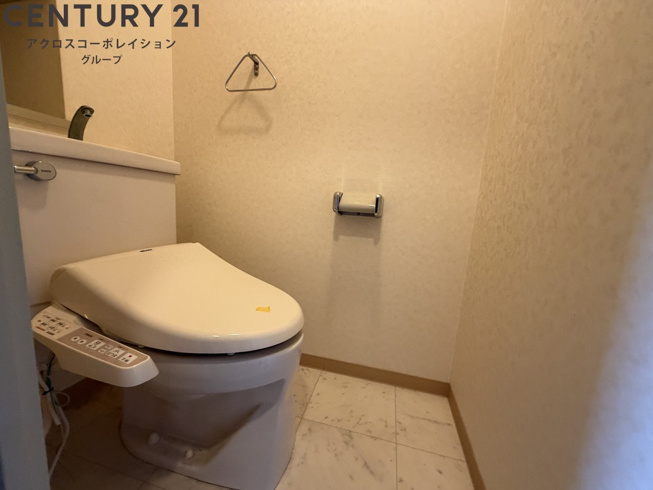 ウォシュレット付きのトイレです♪