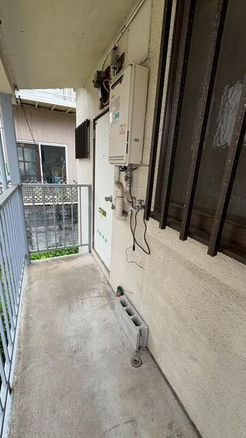 さつき荘の玄関