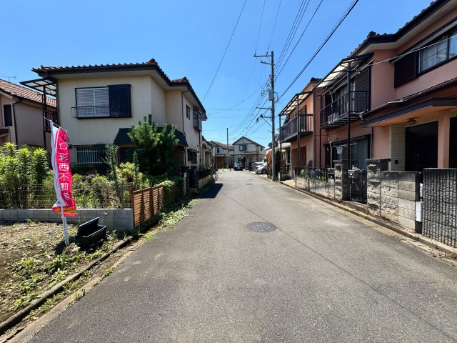 武蔵村山市学園1丁目売地の前面道路含む現地写真
