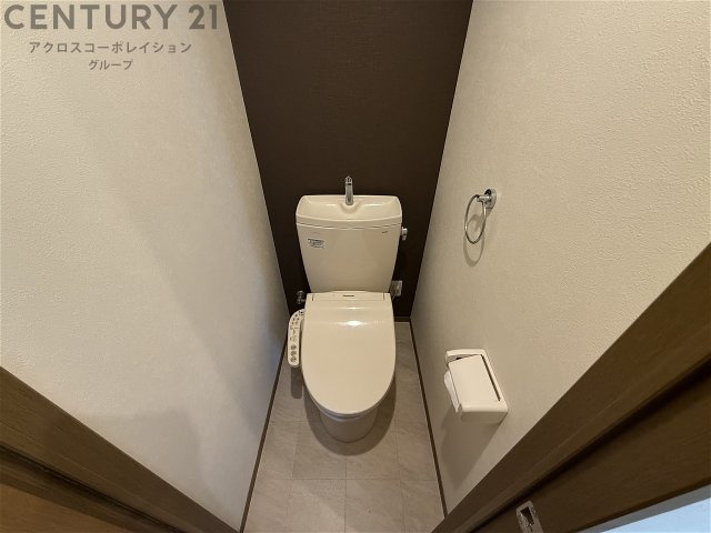 コンパクトで使いやすいトイレです