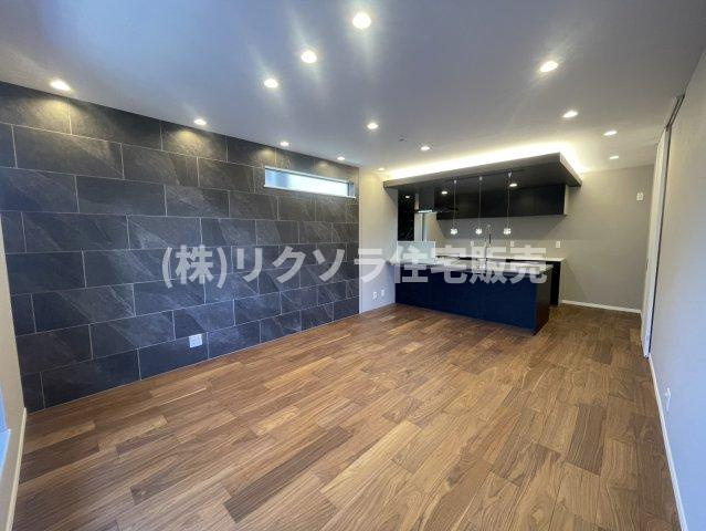 走谷1丁目　中古一戸建ての居間・リビング|LDK16.0帖
■物件内覧・資金計画相談・住宅ローン相談、リフォーム相談、お問合せ受付中■
※当日・翌日のご内覧、ご相談はお電話でのお問合せがスムーズです！