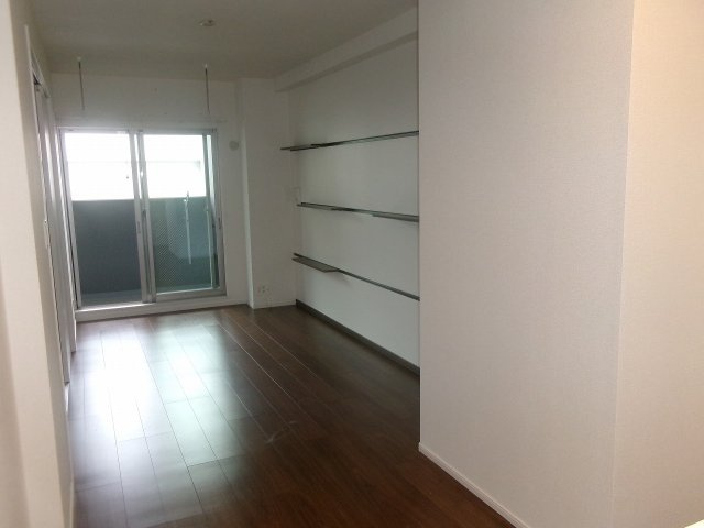 エムライズ大観町の居間・リビング