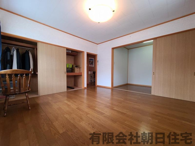 【洋室】 | 東出雲町揖屋中古戸建 | 広くて使いやすい洋室です