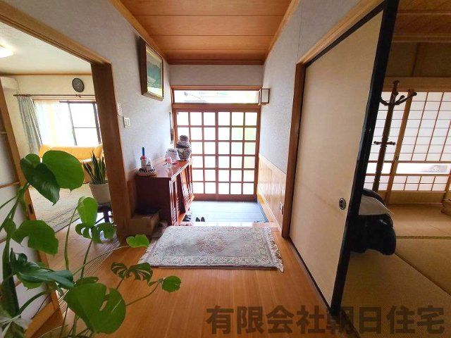 【玄関】 | 東出雲町揖屋中古戸建 | 毎日通る玄関はこちらです