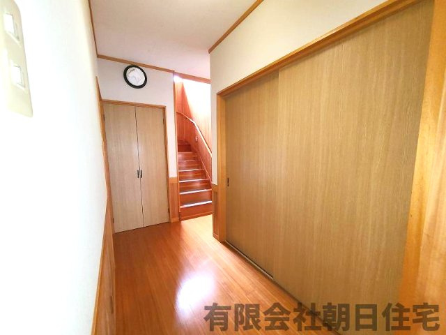 【内装】 | 東出雲町揖屋中古戸建 | 明るい色調の室内です