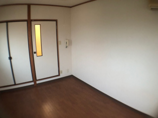 エアコン付きで初期費用を抑えられます♪
