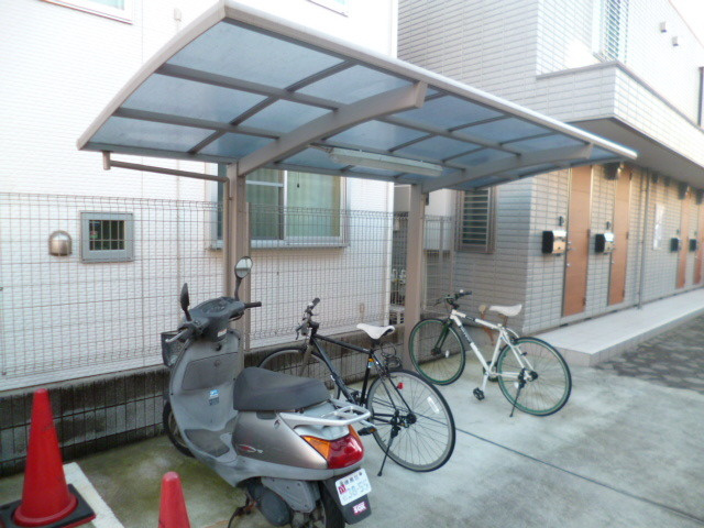 サウスガーデンのその他共用部分|★屋根付き駐輪スペース★