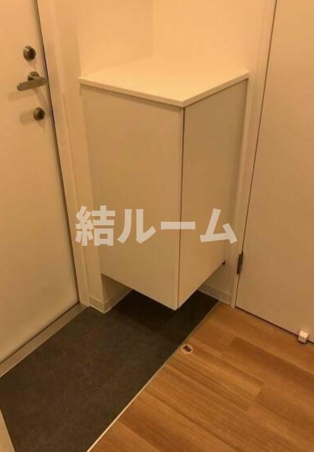 北区神谷１丁目のアパートの玄関