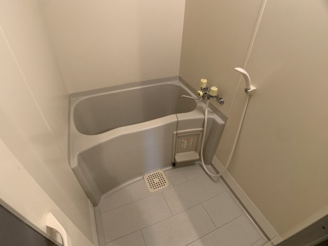 シンプルで使いやすい浴室です♪