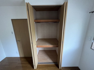 リブレメゾン仁川の収納