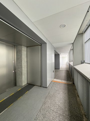 【ロビー】 | 表参道ヒルズゼルコバテラスW