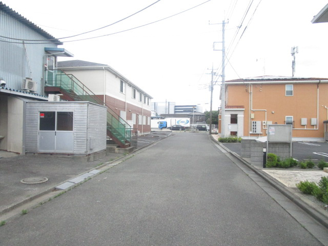 厚木市上依知の倉庫