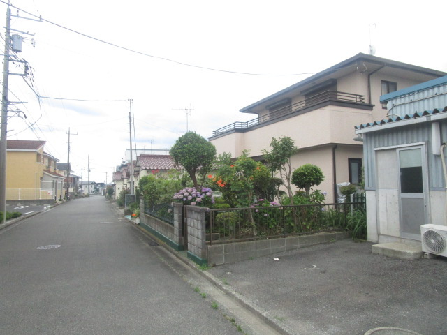 厚木市上依知の倉庫