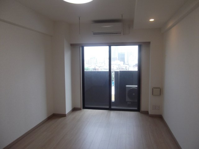 ルーブル川崎中丸子参番館の居間・リビング