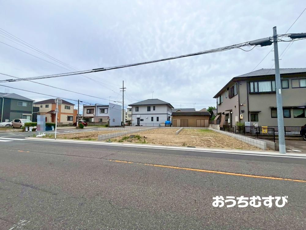 北区東味鋺第4(全4棟)の前面道路含む現地写真