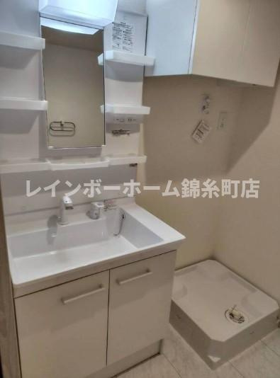 リーブルファイン足立区西新井の独立洗面台