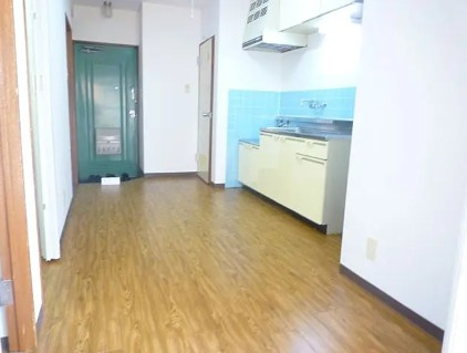 八王子市大和田町２丁目の賃貸マンションの玄関