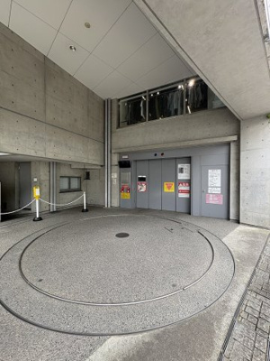 【駐車場】 | 表参道ヒルズゼルコバテラスE
