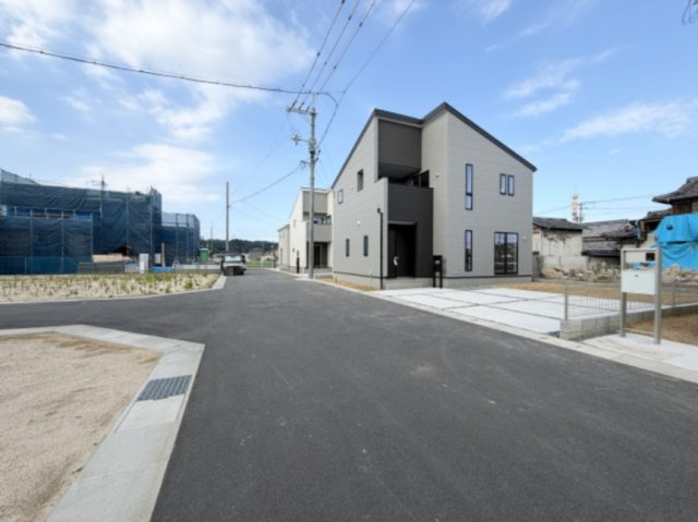 【前面道路含む現地写真】 | リーブルガーデン倉敷連島町鶴新田第19 (全5棟)