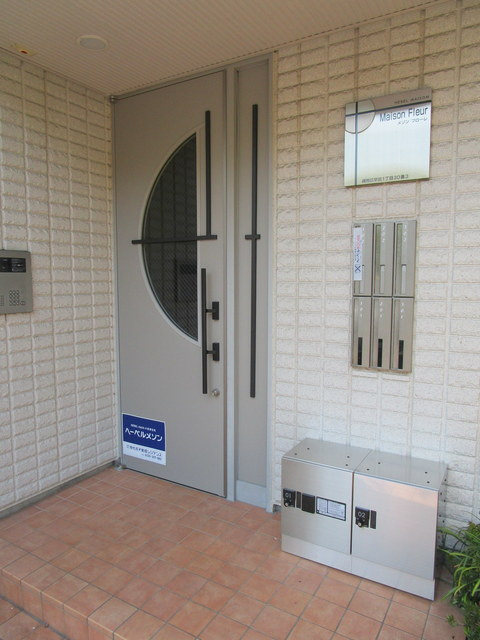 練馬区早宮１丁目の賃貸マンションのエントランス|★防犯面安心のオートロック対応★