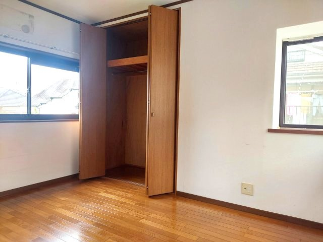 宝塚市口谷西3丁目一戸建の洋室|2階洋室約6帖