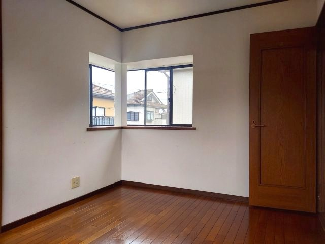 宝塚市口谷西3丁目一戸建の洋室|2階洋室約6帖